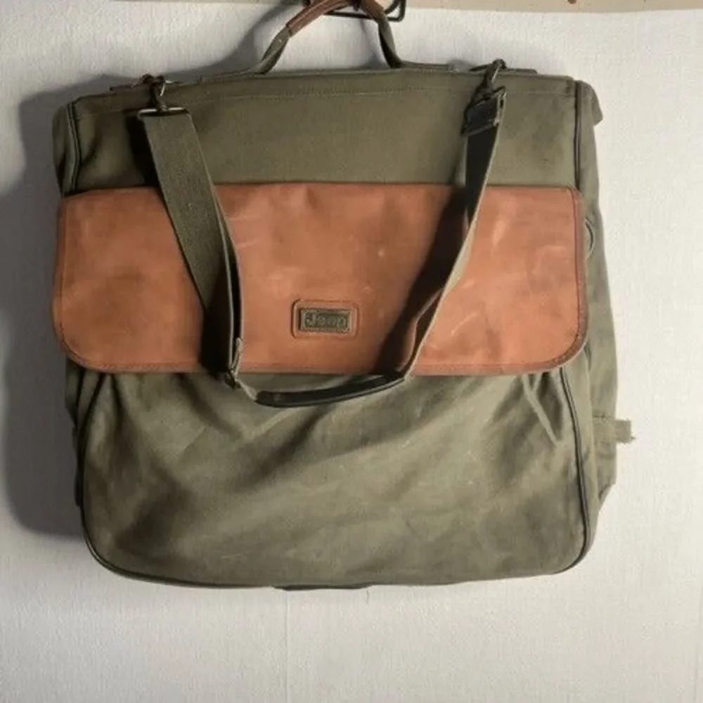 VTG JEEP Wrangler Canvas Travel Equipment Garment Bag Men Size L Army Green/Tan‎